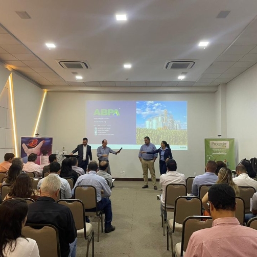 Participação da EPE no evento- Poedeiras Comerciais, prevenindo enfermidades e acessando mercados, realizado pela Elanco! Na EPE, nossa dedicação à nutrição e sanidade animal nos impulsiona a busca (8)