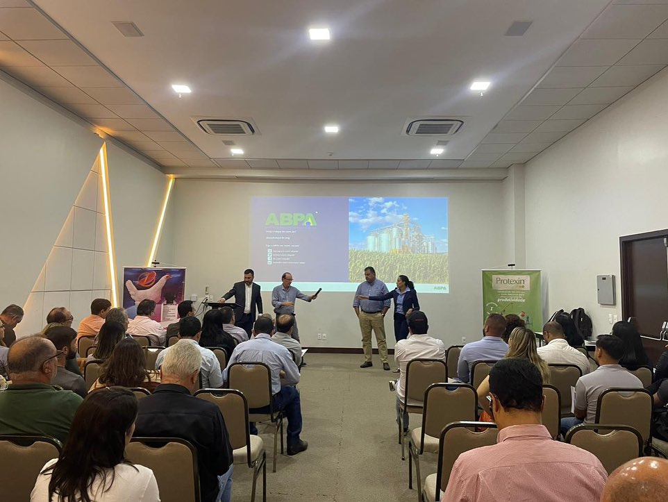 Participação da EPE no evento- Poedeiras Comerciais, prevenindo enfermidades e acessando mercados, realizado pela Elanco! Na EPE, nossa dedicação à nutrição e sanidade animal nos impulsiona a busca (8)
